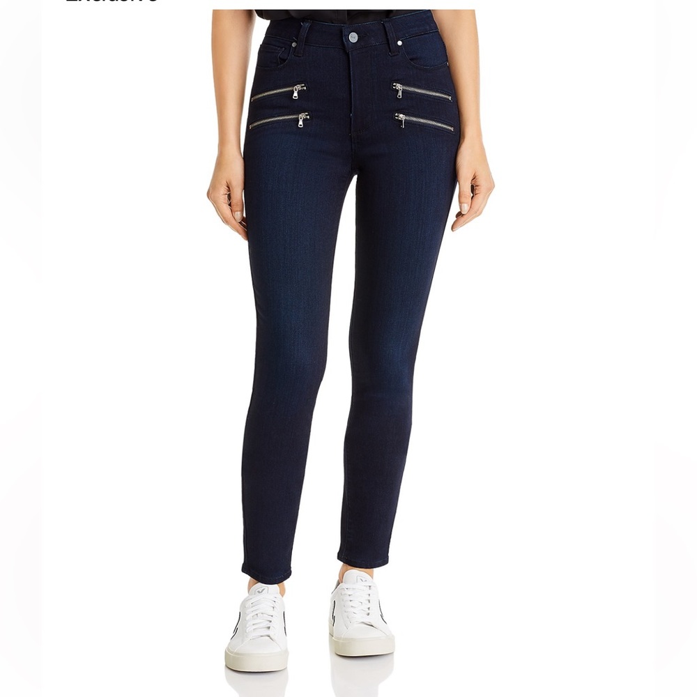 Edgemont Ultra Skinny Jeans in Cinema size 26 LIKE NEW